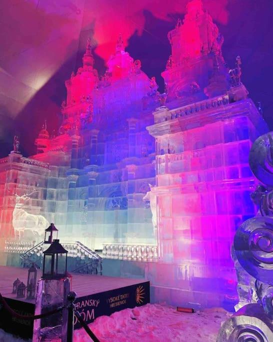 Vila Svistovka Stará Lesná エクステリア 写真